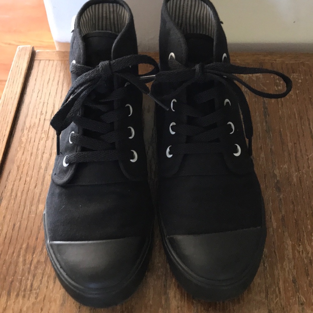 BANGS shoes